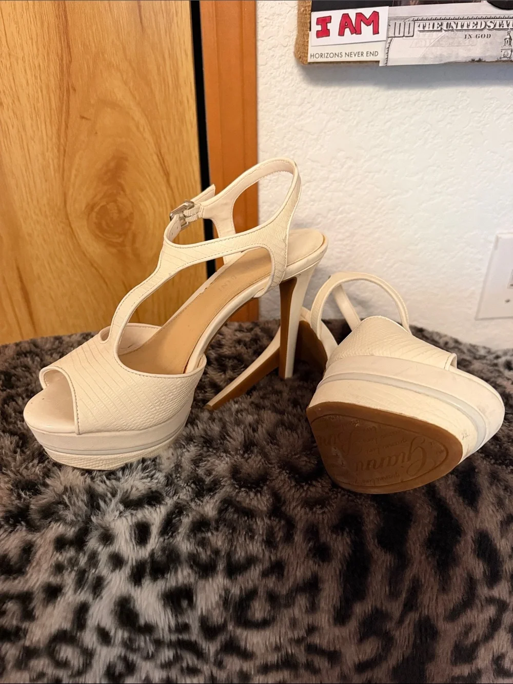 Gianni Bini elegant cream